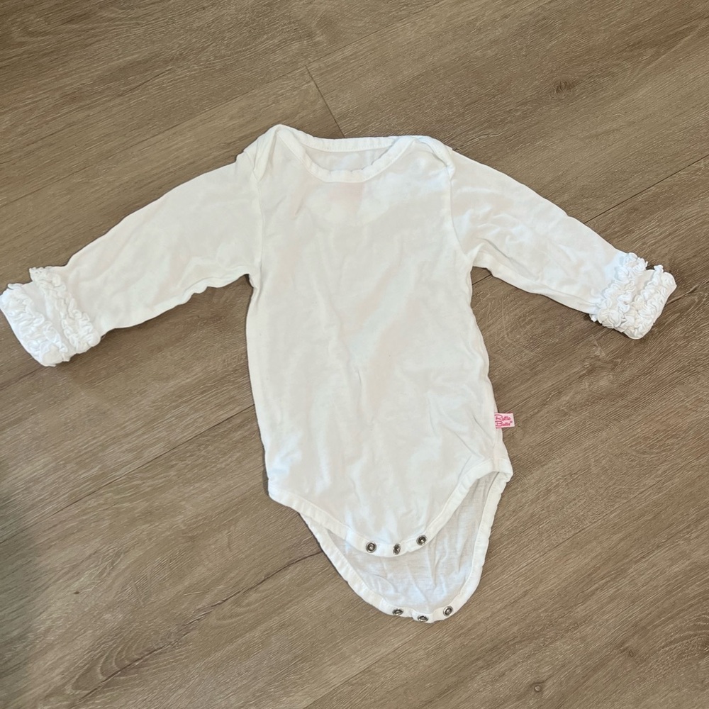 Ruffle Butts Long Sleeve White Bodysuit with Ruffles- size 18-24 mo